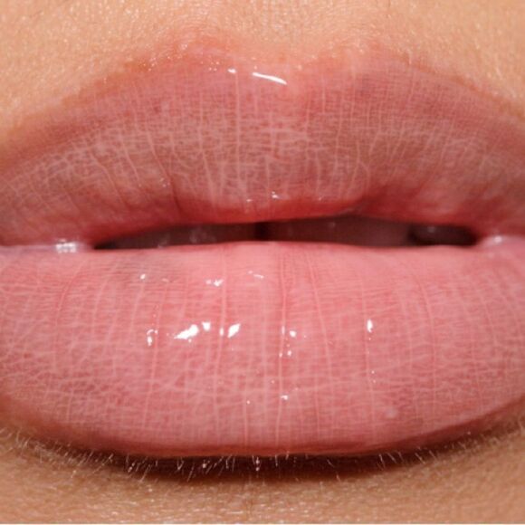 NIB MAC Archie’s Girls Lipglass in “Summer Sweetheart” - Picture 2 of 6